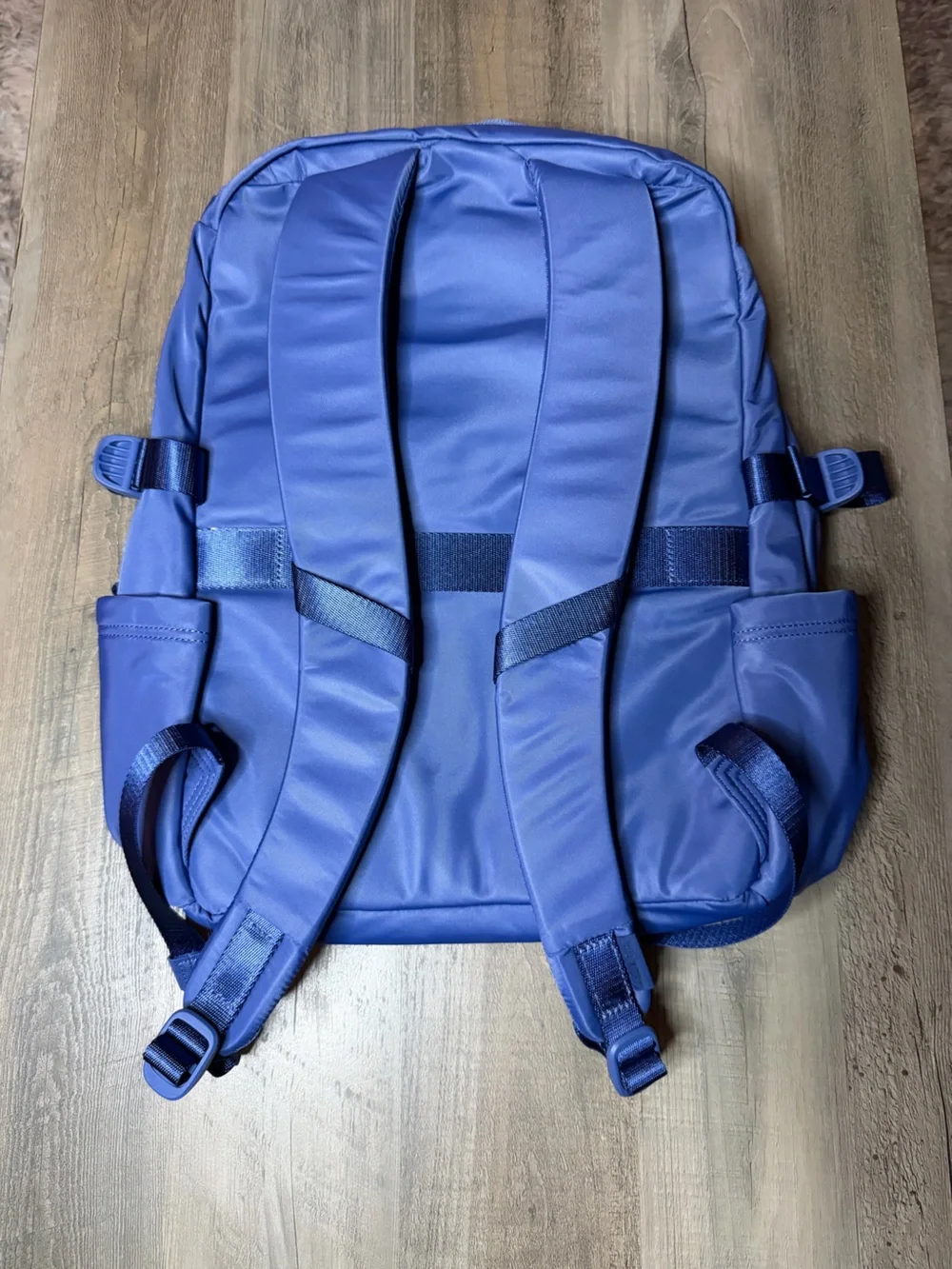 lululemon athletica sleek structured